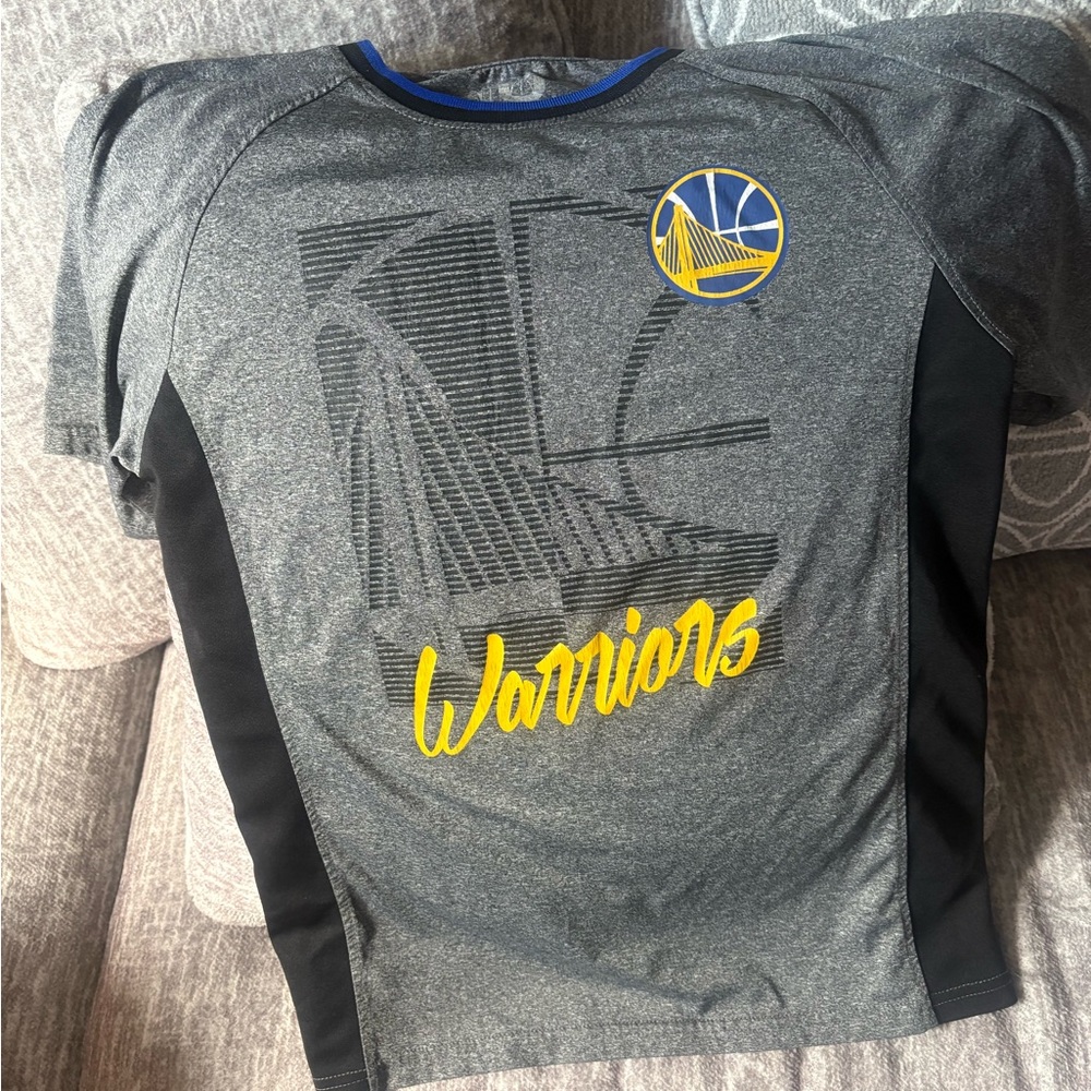 Gray and Blue Graphic T-Shirt